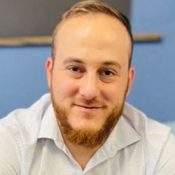 justin marx headshot